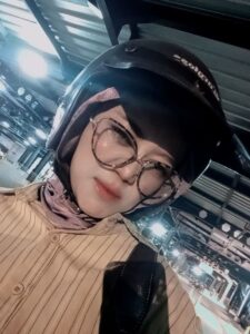 Kegilaan Dengan Mama