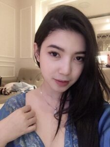 Paha Mulus Itupun Merenggang